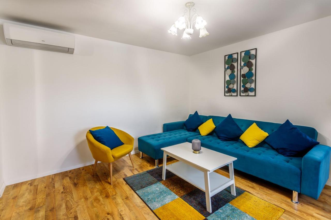 הוילה Casa Di Oliva-House With Heated Pool & Jacuzzi In Trilj, Croatia מראה חיצוני תמונה